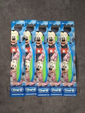 Lot of 5 Oral-B Disney Junior Mickey & Minnie Age 3+ Extra Soft Toothbrushes NEW